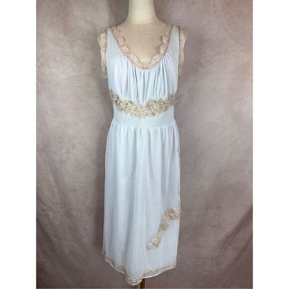 Vintage Plus Size Night Gown - Picture 1 of 5